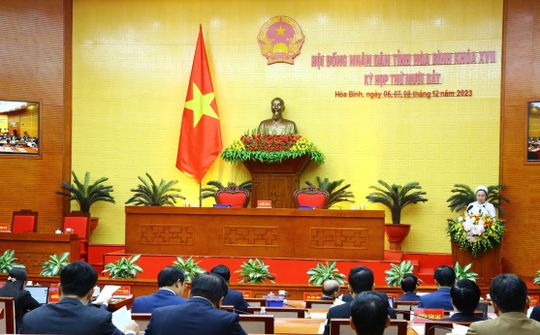 Hỗ trợ pháp lý, chính sách cho doanh nghiệp nhỏ và vừa trên địa bàn tỉnh Hòa Bình