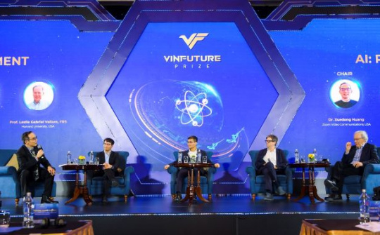 Nhà khoa học VinFuture lý giải vì sao AI không thể thông minh được như con người