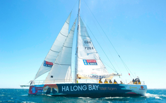 Vịnh Hạ Long – Chặng đua thứ 5 của giải đua thuyền buồm Clipper Race