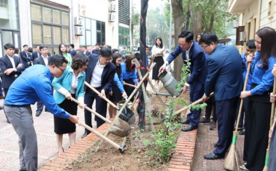 Sở Thông tin và Truyền thông Bắc Ninh phát động Tết trồng cây Xuân Giáp Thìn năm 2024