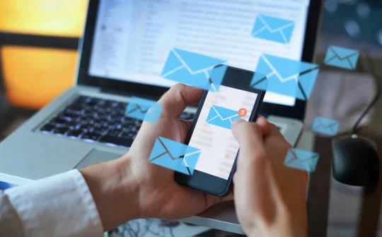 Phát huy và khai thác mặt tích cực của mạng xã hội trong xây dựng bộ máy công quyền gần dân, hiểu dân và vì dân
