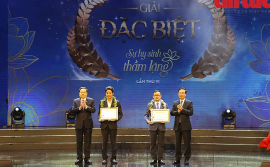Tôn vinh Thầy thuốc Việt Nam và trao giải cuộc thi viết 'Sự hy sinh thầm lặng' lần VI