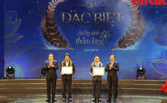 Tôn vinh Thầy thuốc Việt Nam và trao giải cuộc thi viết 'Sự hy sinh thầm lặng' lần VI