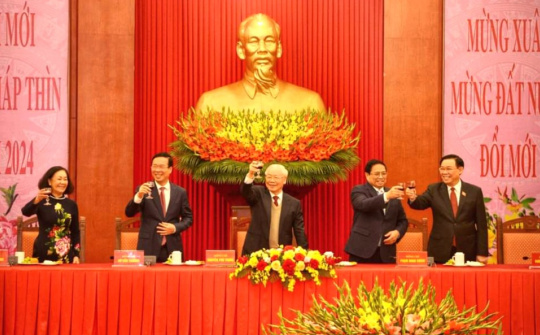 TỔNG BÍ THƯ NGUYỄN PHÚ TRỌNG CHÚC TẾT LÃNH ĐẠO, NGUYÊN LÃNH ĐẠO ĐẢNG, NHÀ NƯỚC