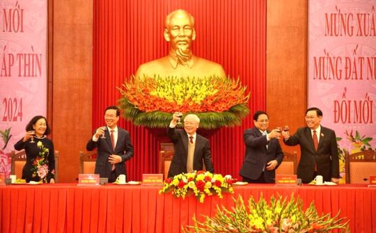 TỔNG BÍ THƯ NGUYỄN PHÚ TRỌNG CHÚC TẾT LÃNH ĐẠO, NGUYÊN LÃNH ĐẠO ĐẢNG, NHÀ NƯỚC