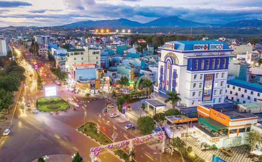 Vượt qua khó khăn, chung sức đồng lòng thực hiện thắng lợi nhiệm vụ năm 2024 và Nghị quyết Đại hội Đảng bộ tỉnh Gia Lai nhiệm kỳ 2020 - 2025