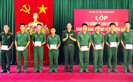 Hồ Chí Minh với việc xây dựng đội ngũ cán bộ, đảng viên của lực lượng vũ trang