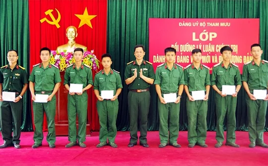 Hồ Chí Minh với việc xây dựng đội ngũ cán bộ, đảng viên của lực lượng vũ trang