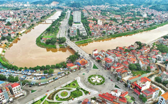 Xây dựng tỉnh Lạng Sơn thành trung tâm dịch vụ cấp vùng
