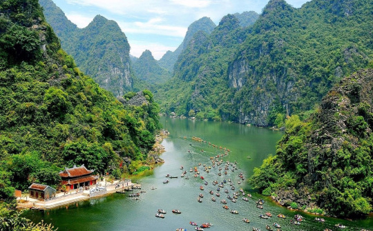 Doanh thu du lịch Ninh Bình ước đạt trên 3.660 tỷ đồng trong Quý I