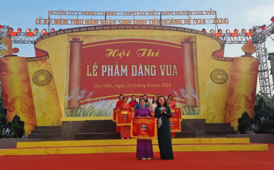 Hội thi và trưng bày Mâm ngũ quả tiến Vua
