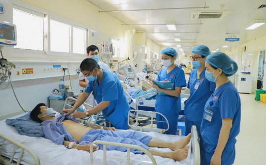 Ngành Y tế Quảng Ninh không ngừng thu hút, nâng cao chất lượng nguồn nhân lực