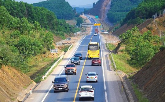 Khẩn trương hoàn thiện, ban hành Quy chuẩn kỹ thuật quốc gia về đường bộ cao tốc