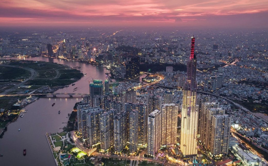 Phát triển văn hóa, xã hội hài hòa và ngang tầm với kinh tế