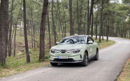 Chủ xe điện: Đi xe điện "một vốn bốn lời", càng đi càng rẻ