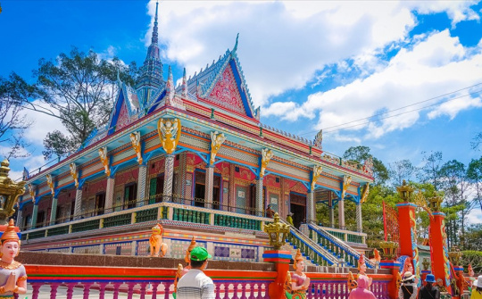 Thủ tướng chúc mừng đồng bào Khmer dịp Tết Chôl Chnăm Thmây