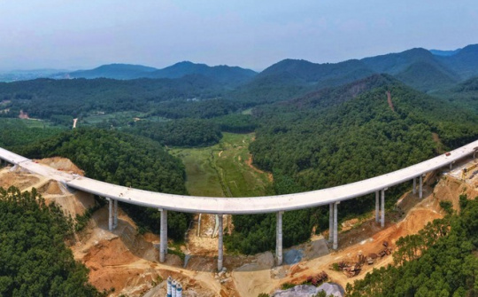 Đẩy nhanh tiến độ dự án, thực hiện sáu "hơn"