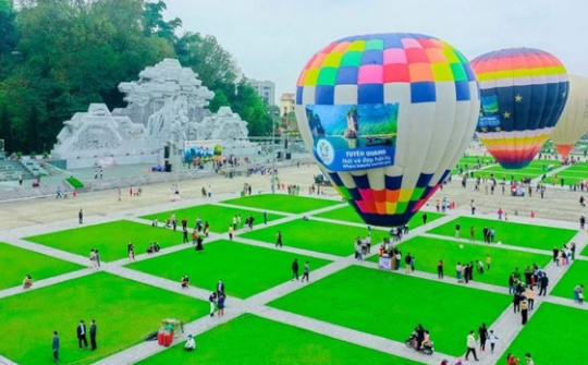 Tuyen Quang int'l hot-air balloon festival to return next month