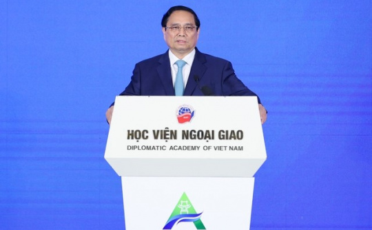 Xây dựng Cộng đồng ASEAN phát triển nhanh, bền vững, lấy người dân làm trung tâm
