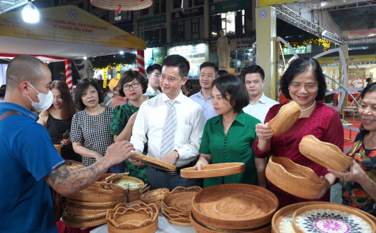 Khai mạc hội chợ “Hàng hóa, sản phẩm xanh vì người tiêu dùng”