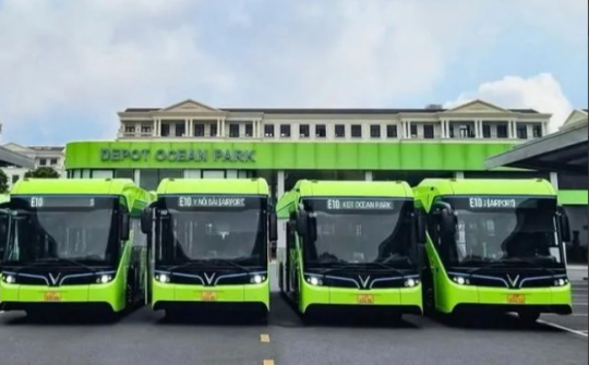 89% khách đi buýt điện là người đi làm