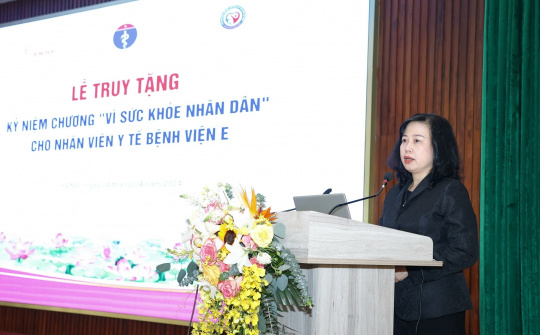 Truy tặng Kỷ niệm chương "Vì sức khỏe nhân dân" cho người hiến đa tạng