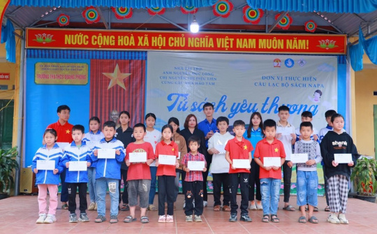 Tủ sách yêu thương 2024: chương trình kết nối tri thức - lan toả yêu thương