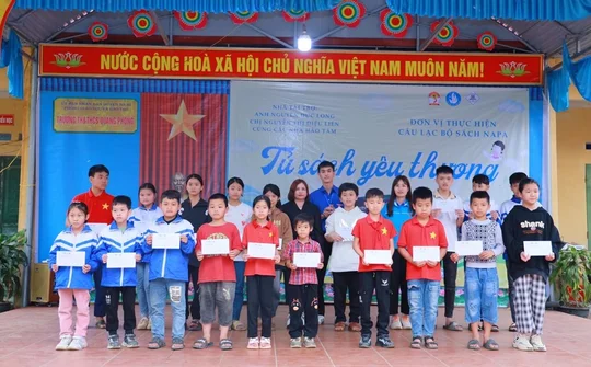 Tủ sách yêu thương 2024: chương trình kết nối tri thức - lan toả yêu thương
