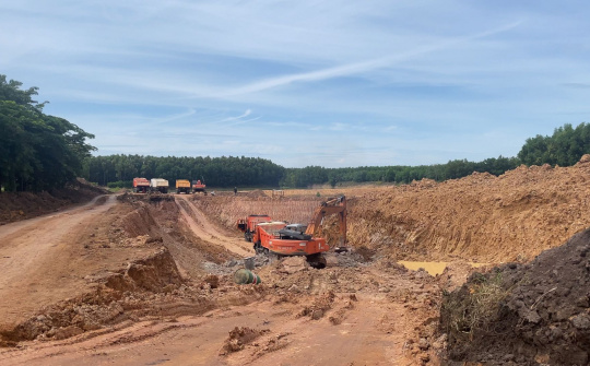 Đảm bảo vật liệu san lấp là điều kiện tiên quyết để hoàn thành tiến độ các dự án giao thông trọng điểm