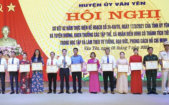 Văn Yên (Yên Bái): Học tập và làm theo tấm gương đạo đức Hồ Chí Minh