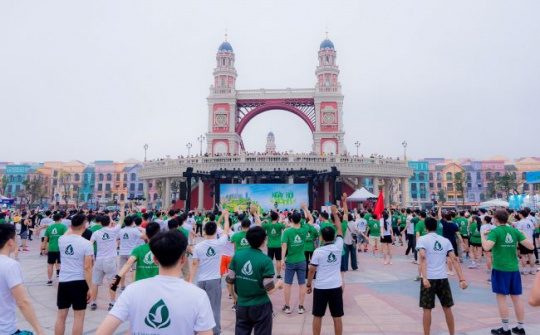 Vinhomes công bố chuỗi hoạt động 2024 cho hai câu lạc bộ Sống Vui – Khỏe và Sống Xanh – Văn minh – Đẳng cấp