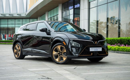 Chủ xe VinFast VF 7 Hỏa Long Độc Bản: ‘Giao dịch ở mọi thời điểm liên quan tới Rồng’