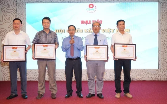 Đại hội V Hội Chiếu sáng Việt Nam: Tiếp tục đổi mới để phát triển