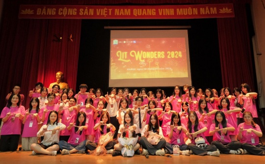 Talkshow văn học và nghệ thuật LIT WONDER 2024 " Dạ Huyền": Con người trong văn học Việt Nam sau năm 1986