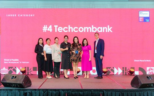 Techcombank tiếp tục lọt Top 4 Bảng xếp hạng Best Workplaces Vietnam