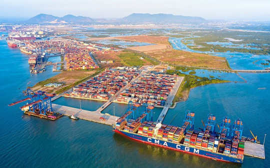 Tập trung tháo gỡ khó khăn cho sản xuất, kinh doanh, thúc đẩy tăng trưởng và ổn định kinh tế vĩ mô