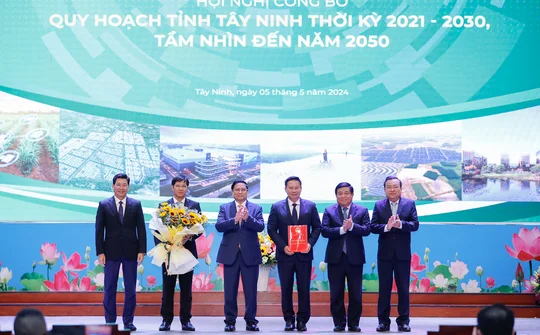 Tây Ninh cần chú trọng, tập trung thực hiện "1 trọng tâm, 2 tăng cường, 3 đẩy mạnh"