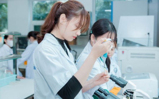 Trường đại học Công Nghệ Đông Á: Tối ưu mô hình đào tạo “Thực hành ứng dụng”