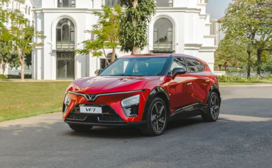 Người dùng quyết “chuyển xăng sang điện” sau khi trải nghiệm VF 7