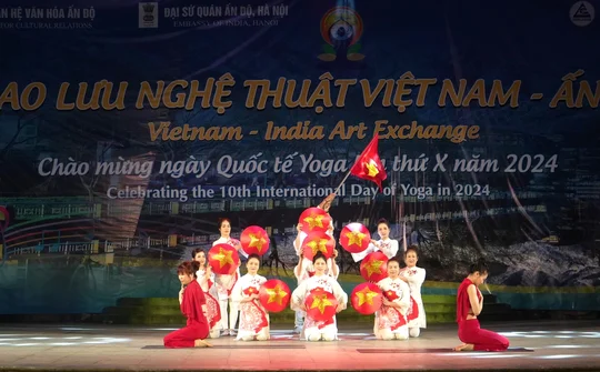 Giao lưu nghệ thuật tại Sa Pa kỷ niệm 52 năm quan hệ ngoại giao Việt Nam - Ấn Độ