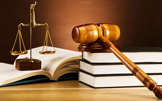 Luật chồng chéo, ai chèo chống?