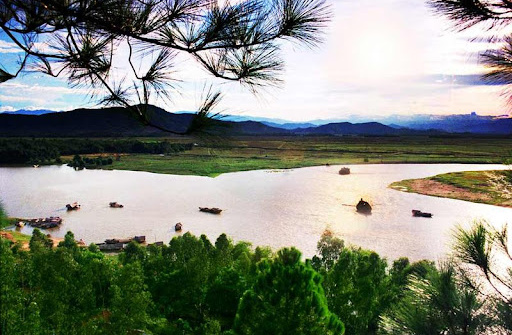 Ấm áp hai tiếng quê hương: Chung tay hỗ trợ giúp người bị nạn