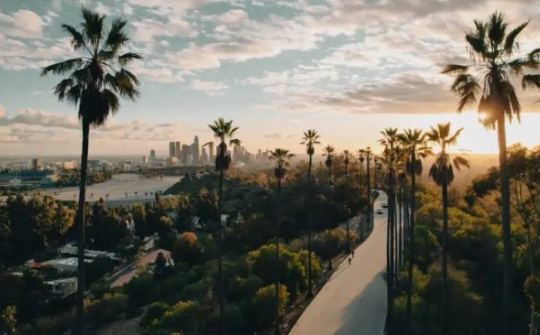 Gia đình trẻ tận hưởng cuộc sống “chill hết nấc” tại căn hộ cao cấp phong cách Hollywood