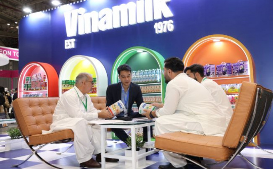 Vinamilk thúc đẩy xuất khẩu sữa qua các chuỗi bán lẻ và phân phối toàn cầu