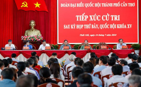 Cử tri phấn khởi khi kinh tế phục hồi mạnh, lương cơ sở tăng