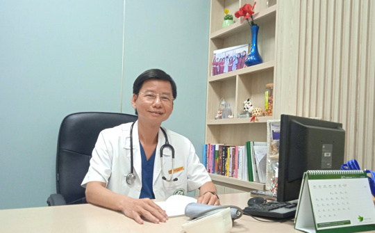 TS.BS. Trần Hữu Thông: Tận tâm song hành hai vai