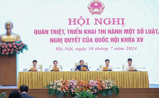 Triển khai đồng bộ, quyết liệt các nhiệm vụ về xây dựng, hoàn thiện thể chế, thực thi pháp luật