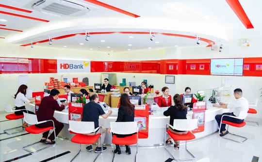 Triển khai chiến lược phát triển bền vững, HDBank báo lãi 8.165 tỷ đồng, nợ xấu chỉ 1,59%