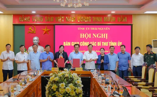 Thái Nguyên: Bàn giao công tác Bí thư Tỉnh ủy