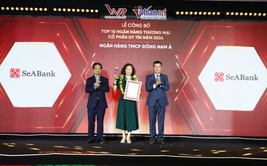 SeABank được vinh danh Top 50 Công ty đại chúng uy tín và hiệu quả